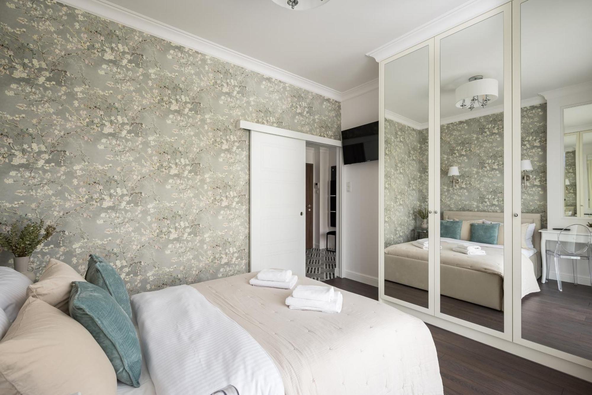 Bright Crystal Premium Apartment وارسو المظهر الخارجي الصورة
